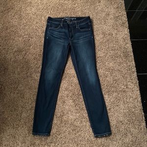 American Eagle dark wash jeans!